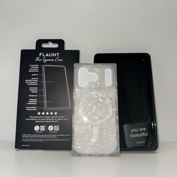 NWT  Flaunt Square Iridescent MagSafe iPhone Case Pearl Shell - Picture 8 of 10
